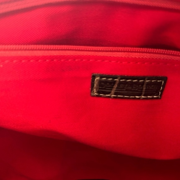 Dooney & Bourke NWOT Croc embossed leather shoulder bag - Picture 6 of 7